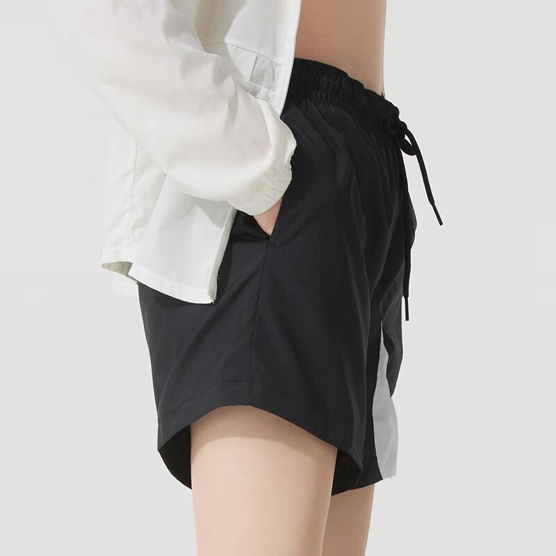 Nike Sportswear Fashion Soft Skin-Friendly Comfortable Sports Shorts Women Shorts Black HM8980010