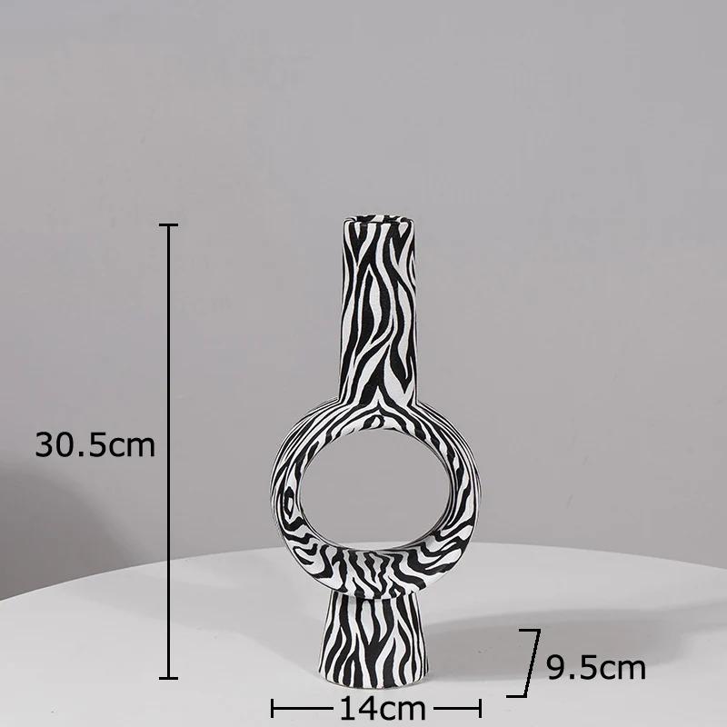 Creative Hollow Ceramic Vase Desk Decoration Flowers Arrangement Artificial Flower Decorative Floral Vases Room Aesthetic Decor