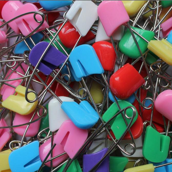 

Веселые мультяшные детские английские булавки для детской одежды, нагрудников и многого другого Small