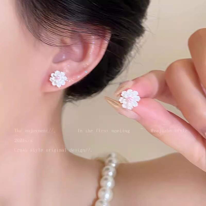 Vacation Style Dopamine Flower Earrings Women's Summer Sweet Temperament Versatile High-end Stud Earrings 925 Silver Needle Earrings