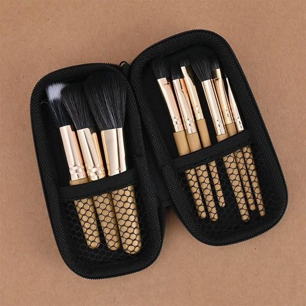 

Rosie Portable Makeup Brush Set, the most popular beauty accessory in Korea