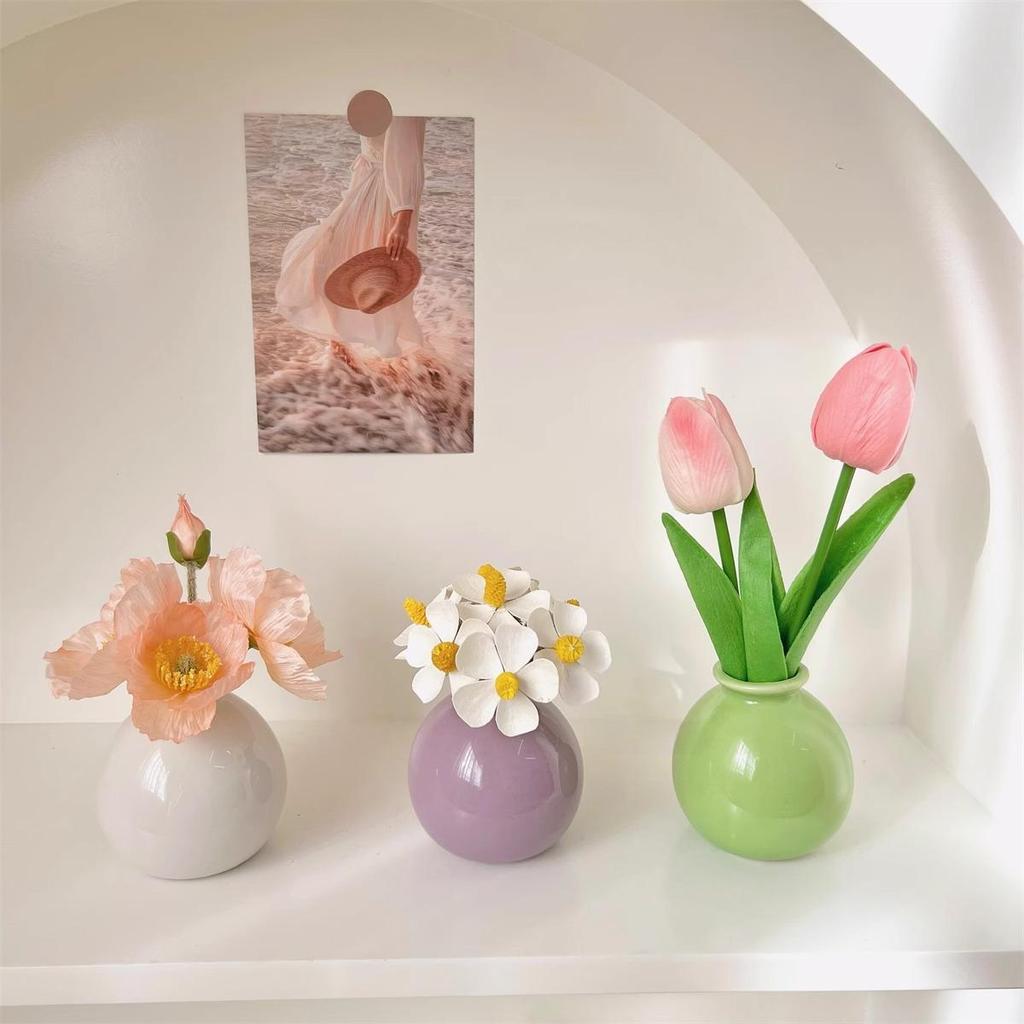 Stilvolles rundes Keramikvasen-Set mit künstlichen Trockenblumen für Schlafzimmer- und Wohnzimmerdekoration