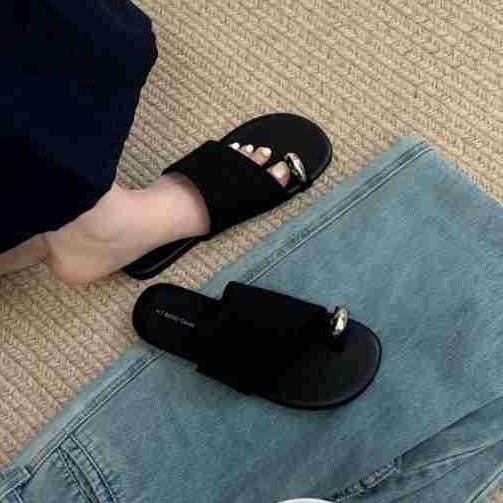 

Flat Bottom One-Word Toe Slippers Women S Summer Wear Retro Simple Holiday Beach 35