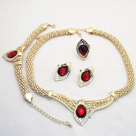 Elegant Gold-Plated Evening Jewelry Set: Necklace & Earrings for Women Gold Plated