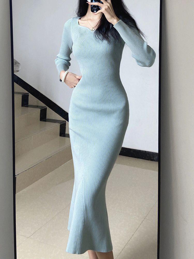 Women's Blue Knitted Fishtail Dress: Slim Fit, Waist-Cinching, Hip-Hugging Long Skirt for Autumn/Winter.