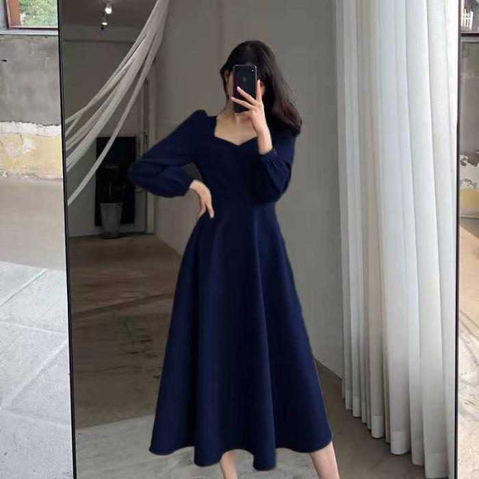 Hepburn-Style Retro V-Neck Black Dress for Women, 2025 Spring/Autumn, Long Over-the-Knee Length