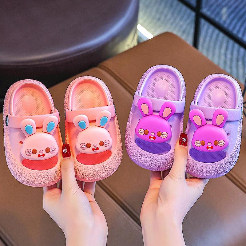 Kindersandalen für Mädchen, Sommer Cartoon Süße Prinzessin Weichsohle Rutschfest Haus Badeschuhe für Kleinkinder und Babys, Jungenschuhe