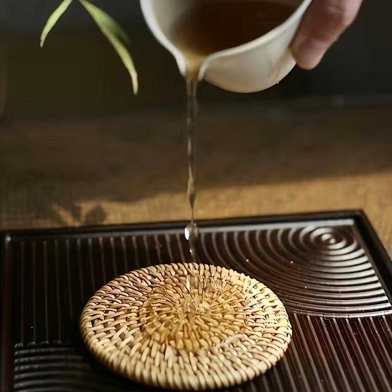 Retro Style Round Rattan Coasters - Natural Woven Fabric Placemats for Home And Kitchen Decor, Perfect for Dining Tables