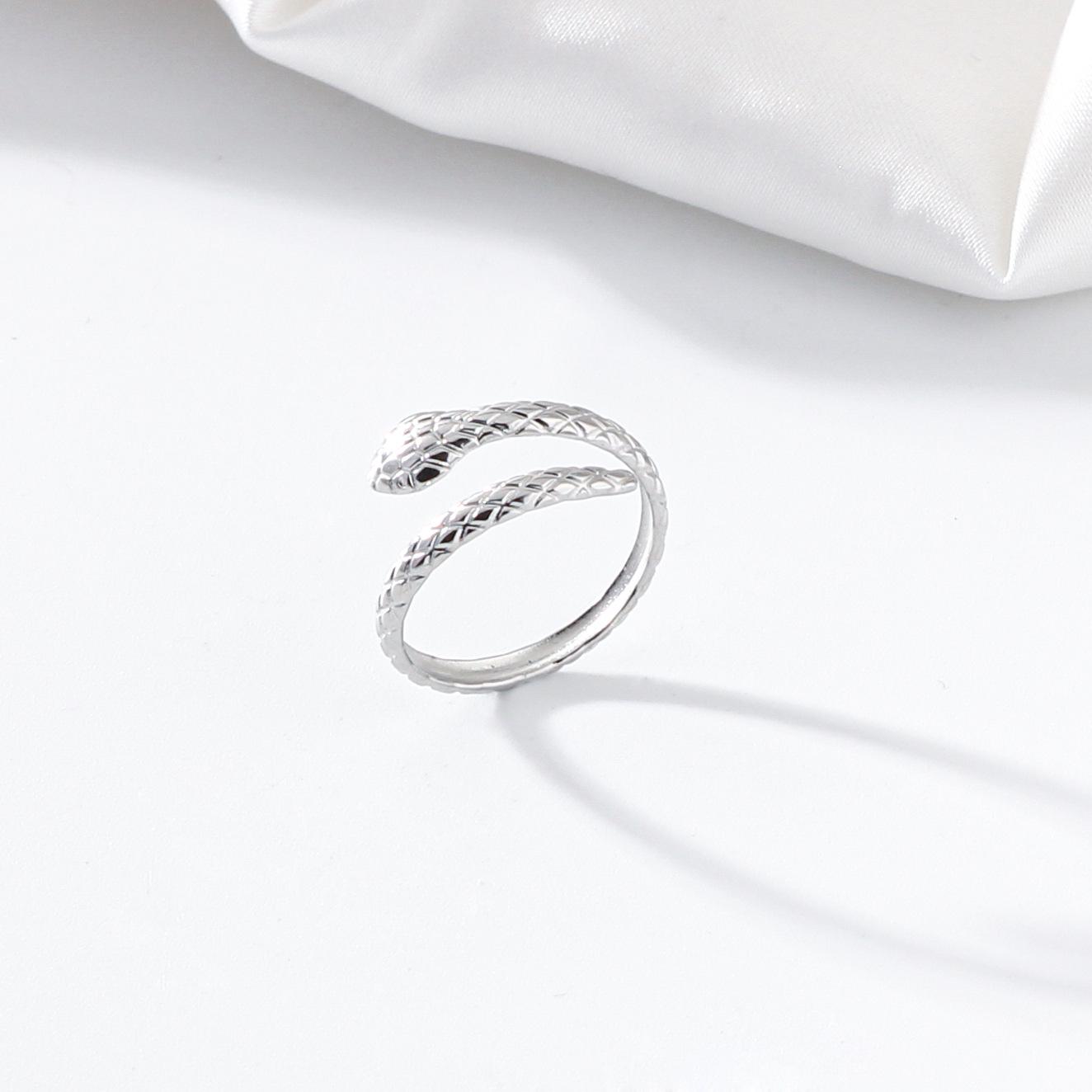 Gold-Plated Zodiac Snake Adjustable Mesh Ring in Titanium Steel стальной
