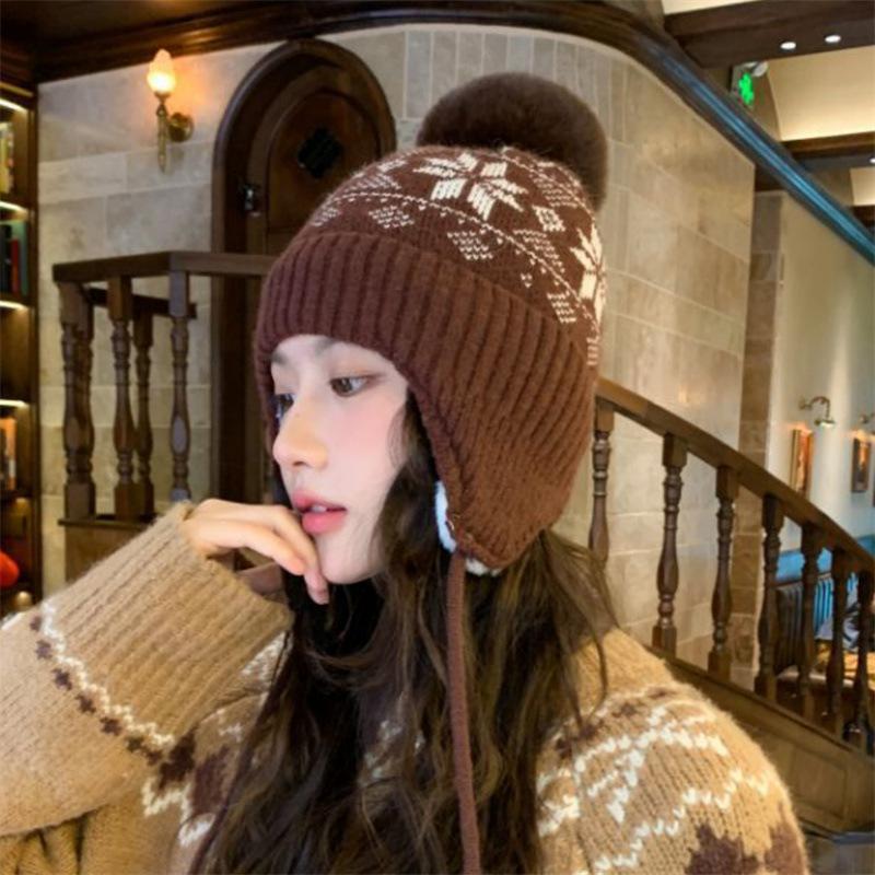 New Women's Autumn and Winter Face Small Fleece Jacquard Wool Hat Outdoor Travel Cold Warm Hat Big Head Circumference Knitted Hat