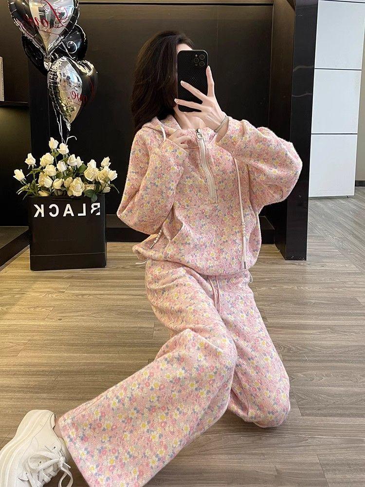 Costum Sport Casual Jacquard pentru Femei: Set din două piese Hanorac gros și Pantaloni cu picior larg pentru Toamna/Iarna 2025.