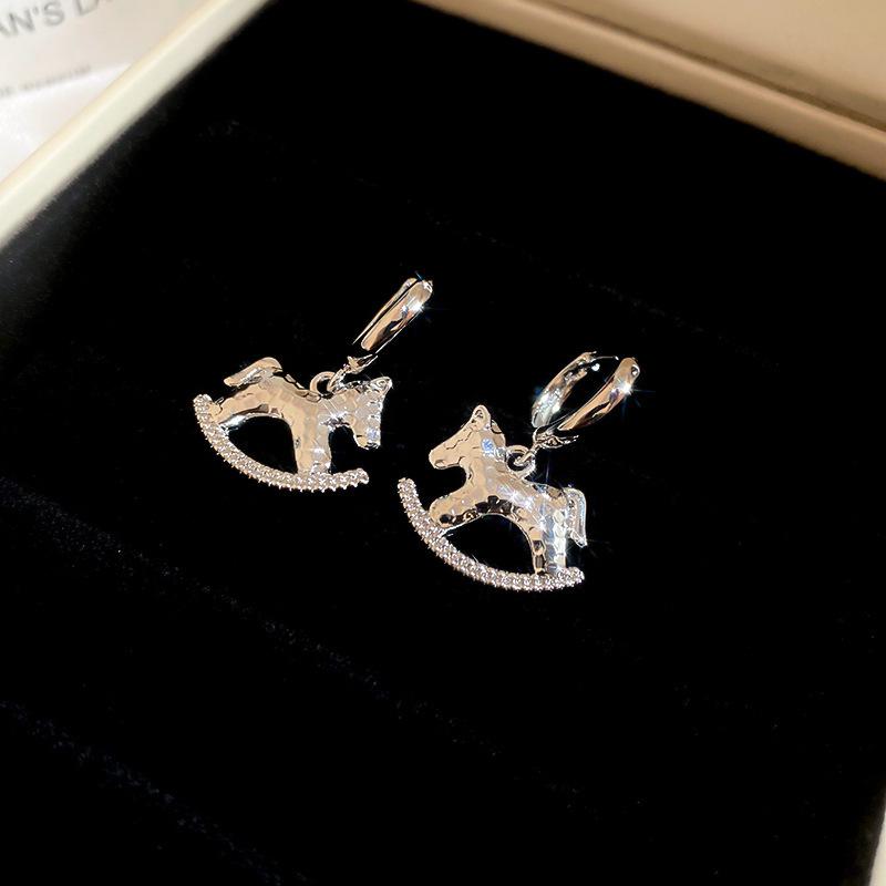 Zircon red natal year pony earrings light luxury stud earrings exquisite cute earrings