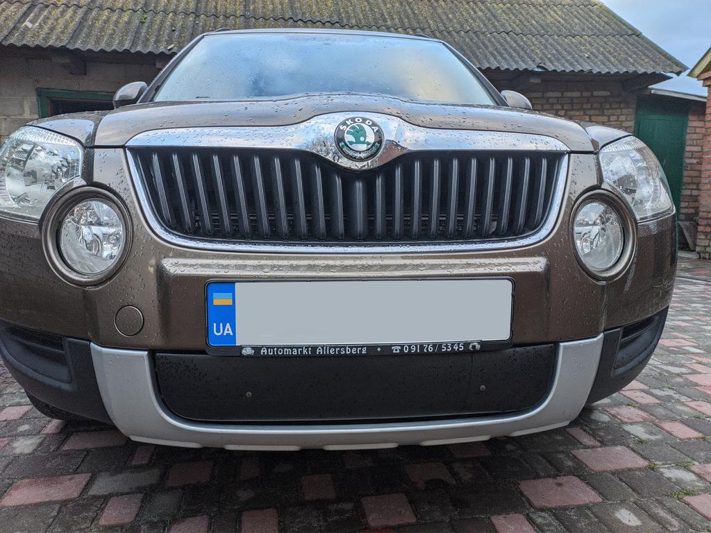 

Зимняя накладка на решетку (нижняя, 2009-2013) Глянцевая для Skoda Yeti