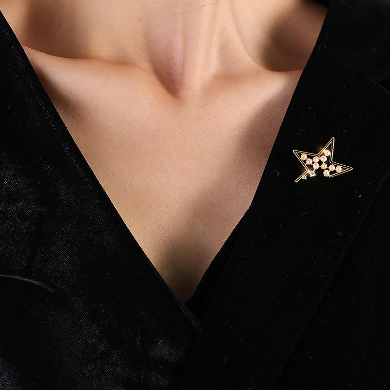 Elegant Five-Pointed Star Pearl & Zircon Brooch - Fashionable Clothing Accessory