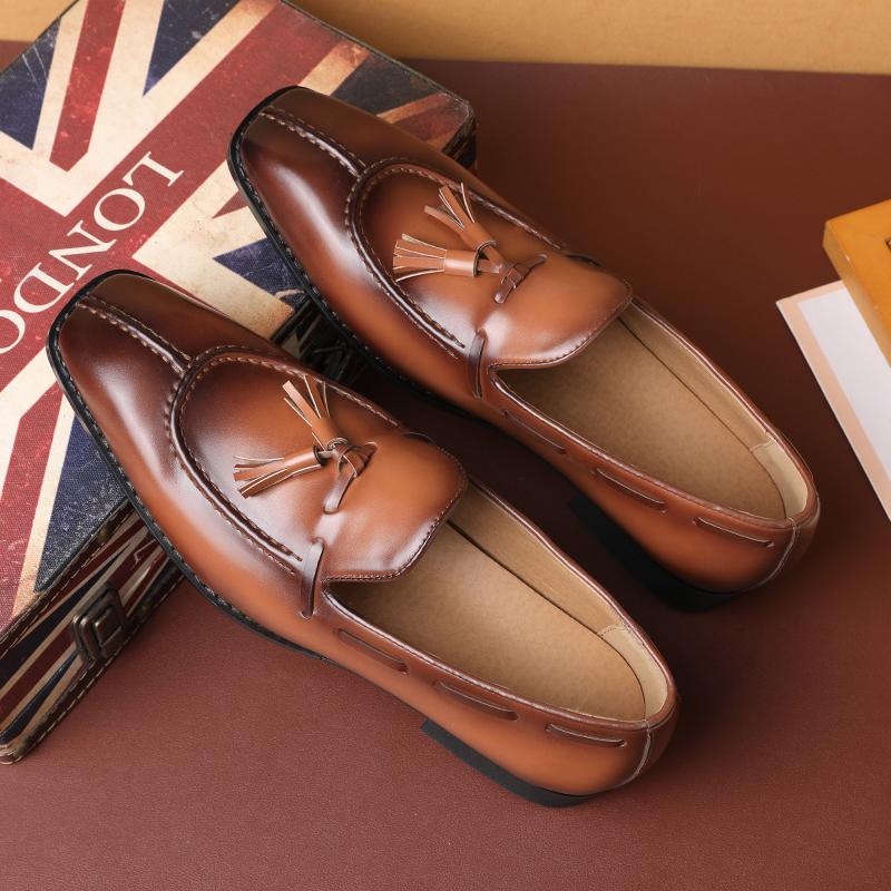 Fashion Men's Casual Business Leather Shoes Men Fashion Tassels Wedding Party Loafers Mens Classic Retro British Style Flats