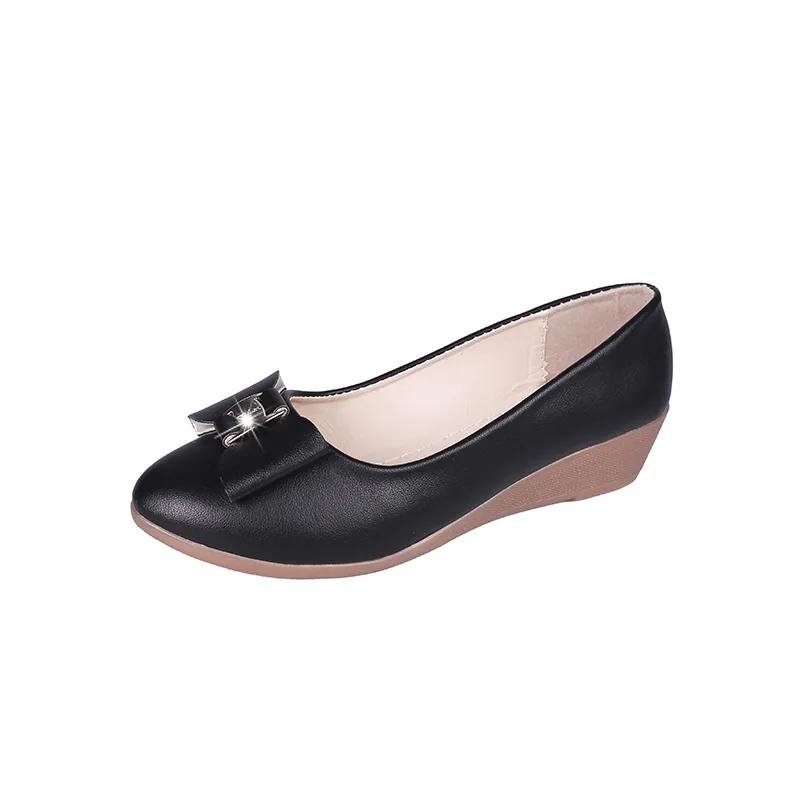 zapatos de mujer women classic pointed toe black patent leather spring slip on anti skid shoes lady cool shoes ab490
