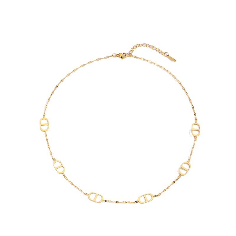 European & American Non-fading Plated 18K Gold Titanium Steel Hollow Pig Nose Necklace for Women.