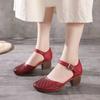 Baotou sandali con tacco spesso romano cavo da donna, estate 2024, nuovi sandali con tacco spesso, superficie in pelle, retrò, testa rotonda cava, scarpe da mamma
