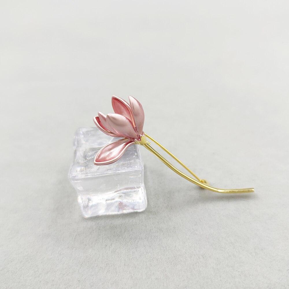 Blucome Hochwertige Emaille-Kupfer-Brosche in rosa Blumenform für Damen und Herren, Anzug, Schal, Mütze, Anstecknadeln