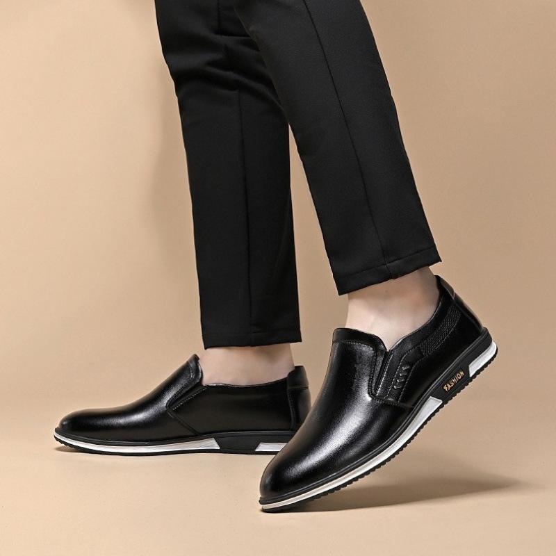 Large Size Men's Leather Shoes Soft Sole Formal Wear Casual One-pedal Single Shoes Breathable Hiking Shoes