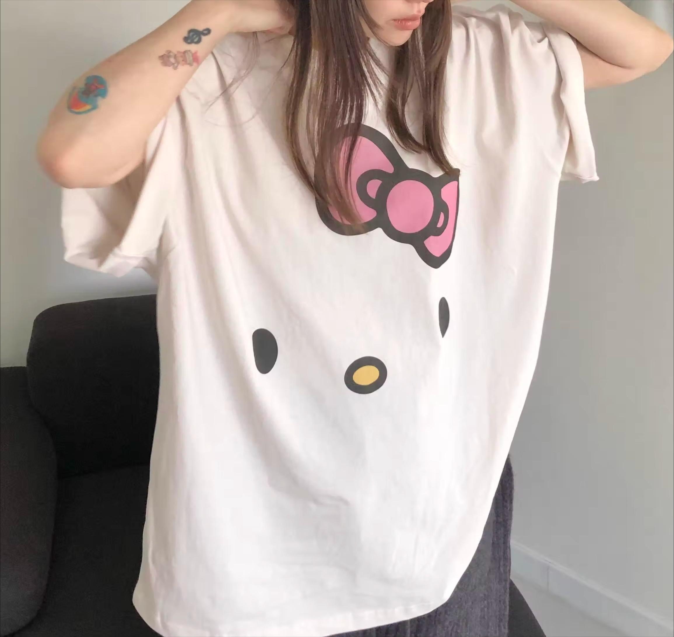 

MINISO Sanrio Милая Хелло Китти Летняя Футболка с Коротким Рукавом с Круглым Вырезом Повседневная Свободная Женская Футболка Универсальная Удобная Одежда S