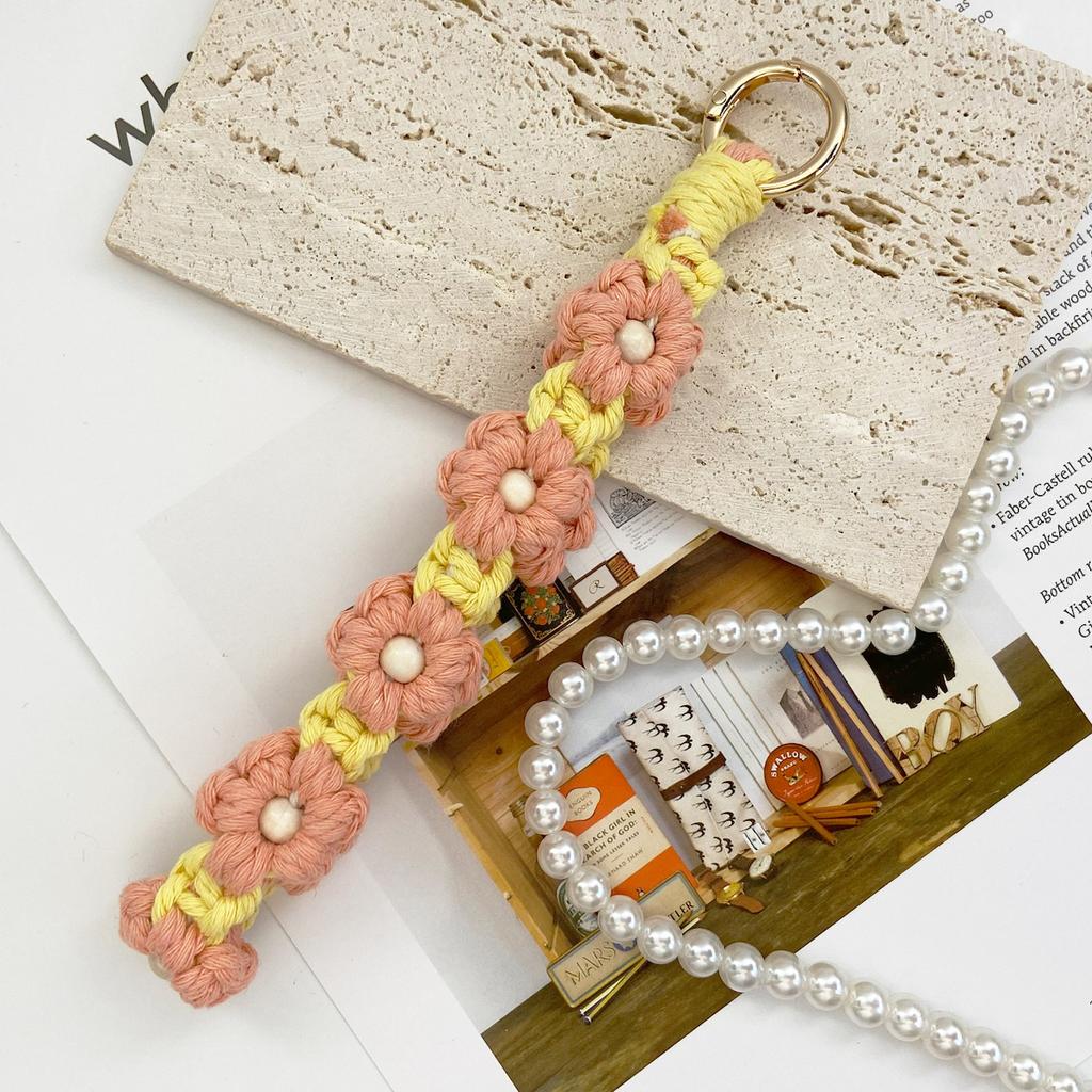 Bohemian Hand-Woven Flower Wrist Lanyard Phone Wristband Daisy Flower -Lost Phone Rope Bag Pendant for Friend Gift Bag Charm