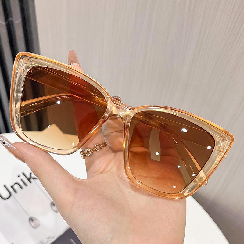 Fashion Cat Eye Sunglasses for Women Oversized Square Frame UV Protection Sun Glasses Retro Luxury Style Eyewear Female Shades