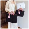 Minimalist Style Casual Tote Bag With Polyester Material For Office And Daily Use