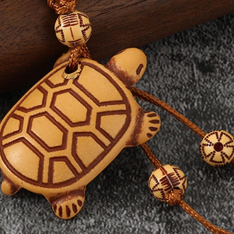 Sturdy Zinc Alloy Animal Keychain Lightweight Compact Featuring 3D Wood Effect Horse Camels Turtles Designs for Personalization