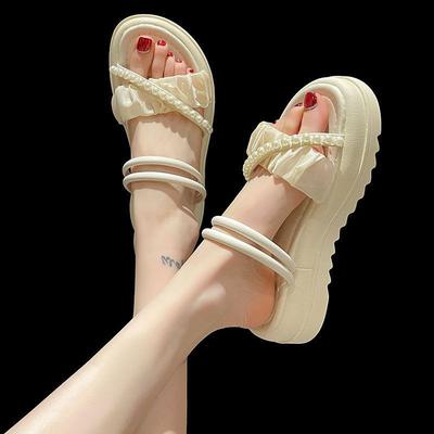 French Beautiful Sandals Women's 2025 New Summer Outer Slippers Thick-soled Non-slip Beach with Skirt Cool Slippers