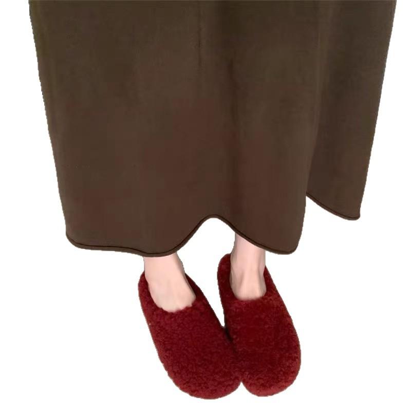 Lamb wool slippers women's wear 2025 new winter Korean version flat-bottomed lazy Muller shoes with velvet bag head half drag