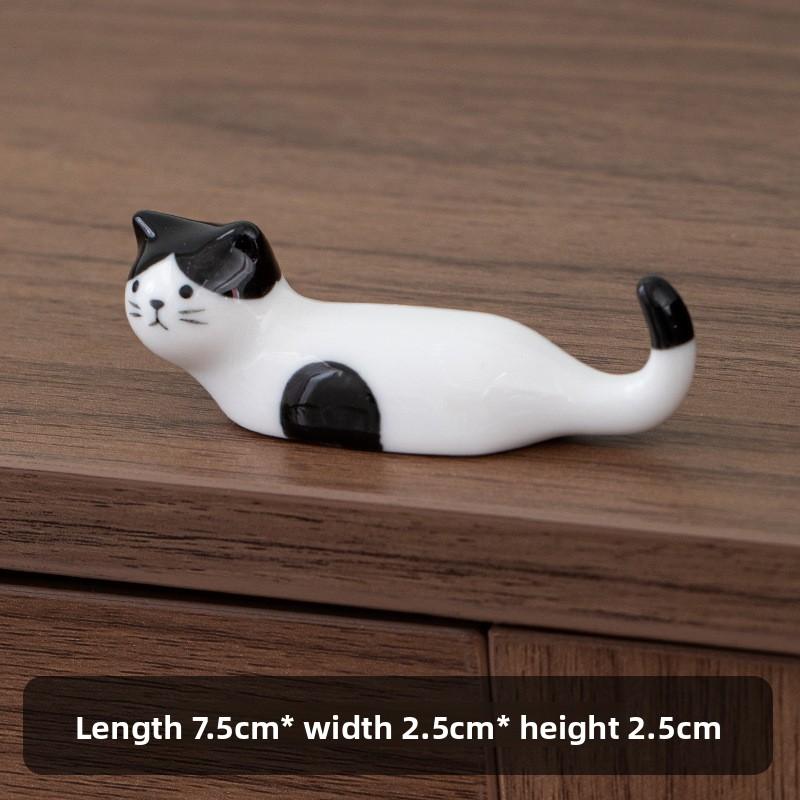 Japanese Ceramic Cute Lucky Cat Chopstick Rest Brush Holder Figurine Creative Home Kitchen Table Decor Office Desk Accessory