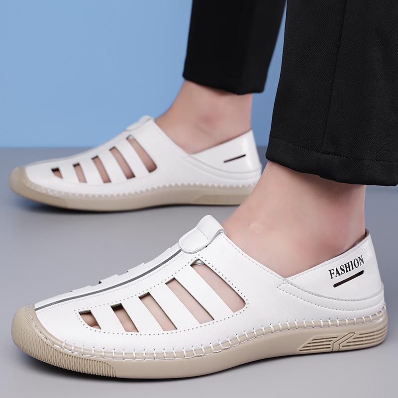 Fashion New Men Summer White Black Soft Hole Clogs Breathable Sandals Slipper Garden Beach Shoes Hombre Footwear