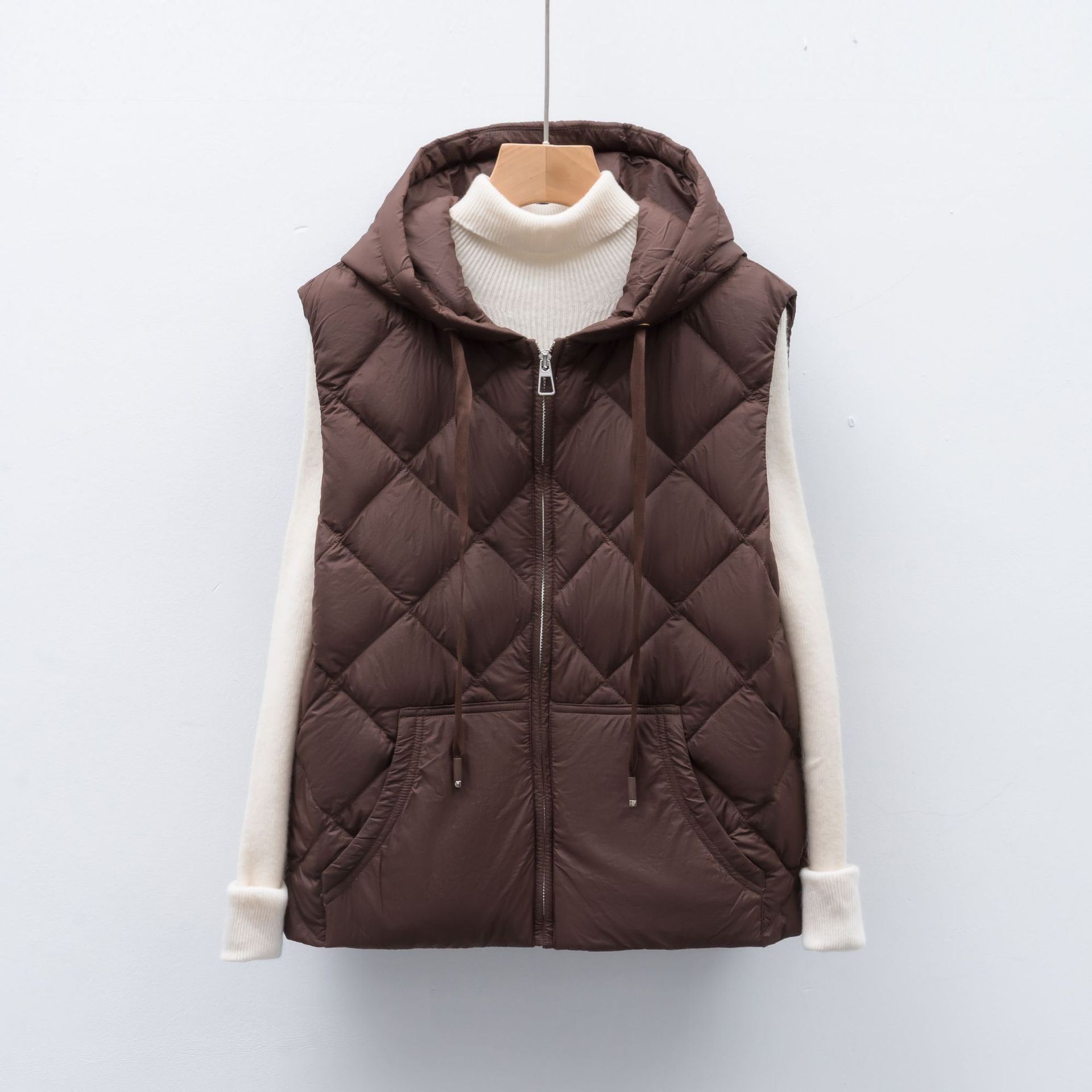 

Duck down autumn and winter new solid color vest hooded down vest women XL колір темно кави