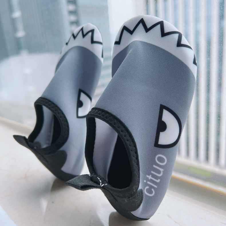 Kids' Shark Barefoot Beach Shoes – Non-Slip, Anti-Cut Water Socks for Swimming and Wading