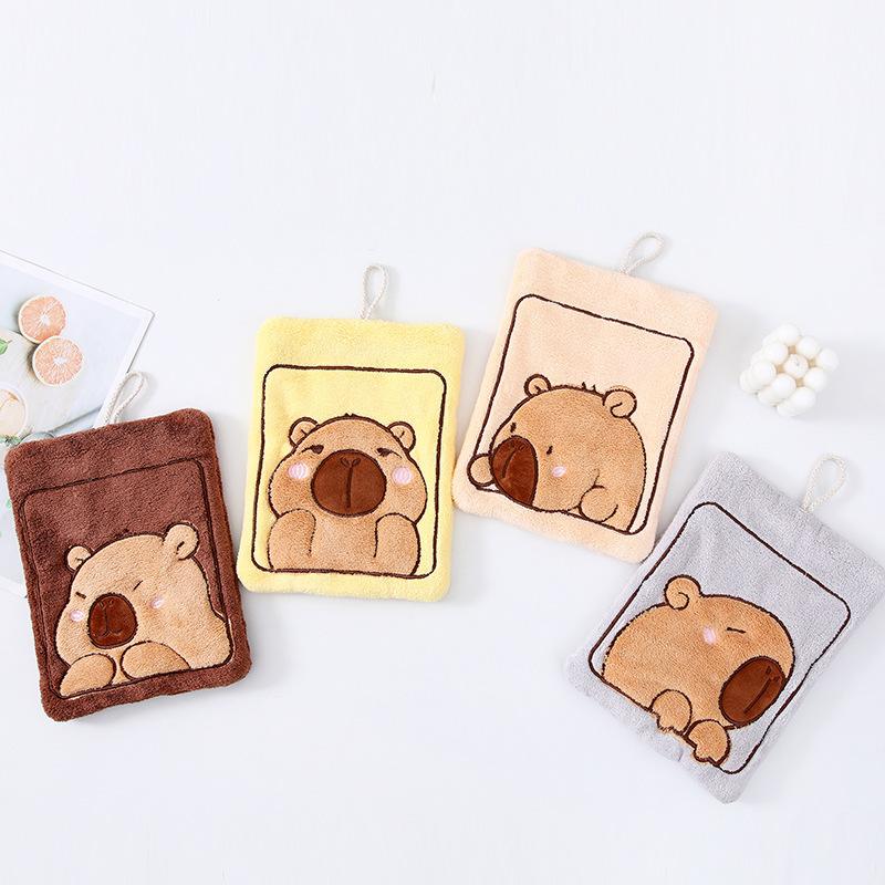 The new Kapibara kitchen hand towel household hanging coral fleece soft water absorption does not shed hair bathroom towel