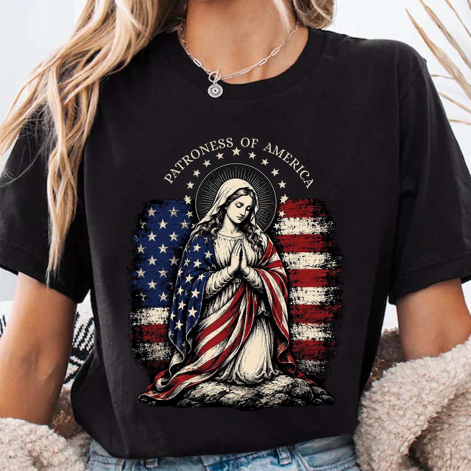 Patroness of The USA Blessed Virgin Mary Catholic Art T-Shirt M