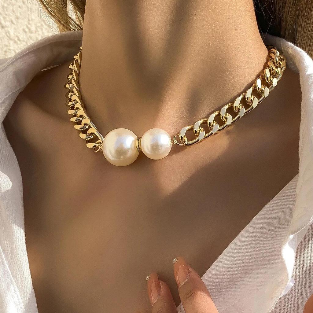 Elegant Imitation Pearl and Geometric Chunky Chain Choker Necklace for Women