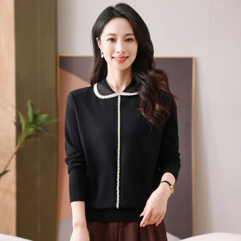 Spring New Fashion Age Reduction Sweater Mom Knitted Bottom Shirt Medium Old Doll Collar Sweater Women's Clothes