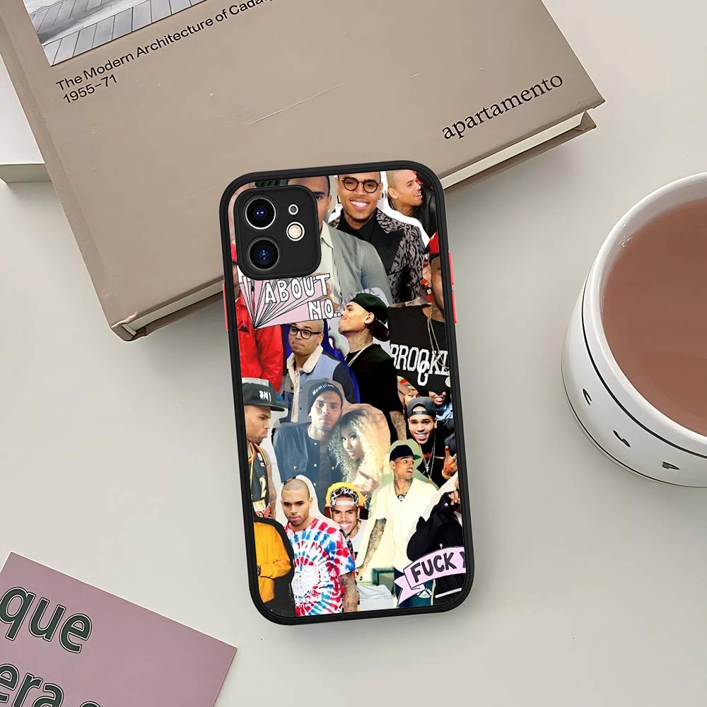 Chris Brown Amerikanischer Rapper Handyhülle Für IPhone 16 15 14 13 12 11 Pro Max 7 8 6 6s Plus Matten Cover