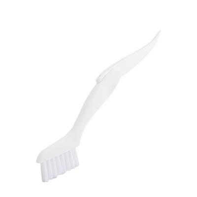 Drážkovaný kartáč na čištění štěrbin