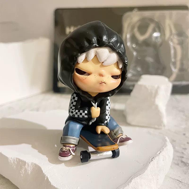 SP Ono Hirono x Vans Collaboration Trendy Blind Box Figure Ornament - High-Quality Girl Gift