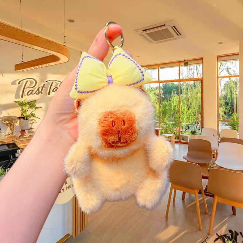 

Toy Capybara Plush Pendant Fashion Comfortable Cute Cartoon Bow Figure Chain Key жовтий