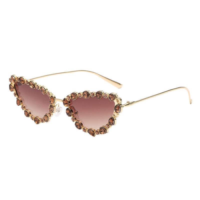 Retro Europäische & Amerikanische Katzenaugen-Strass-Sonnenbrille mit Diamant-Metalldetail