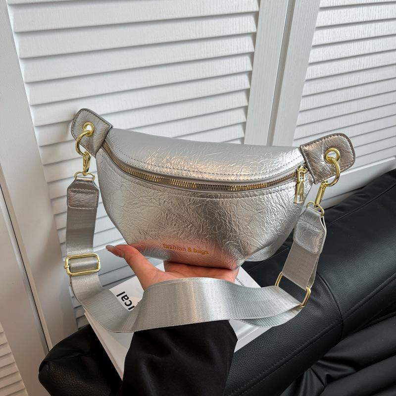 Bags women's summer new trendy simple and versatile fashion breast bags women's large-capacity shoulder messenger bags