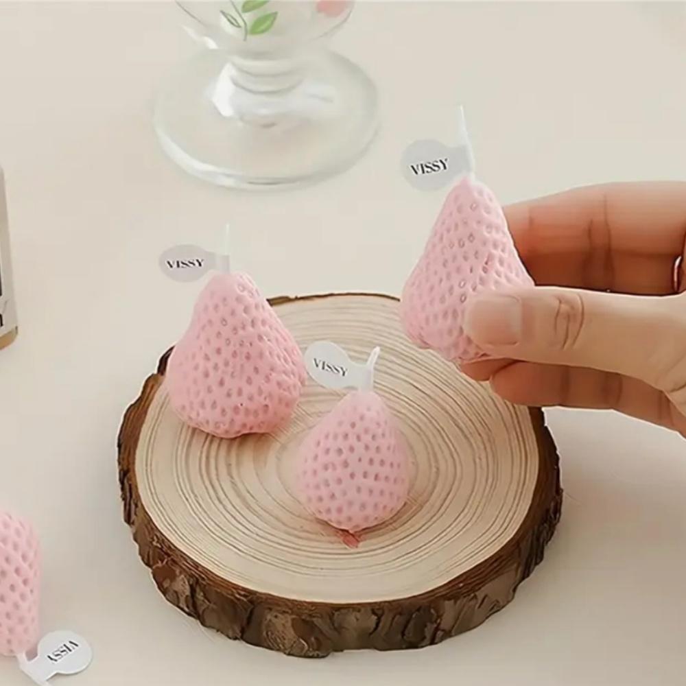 4pcs Strawberry Shaped Soy Wax Candles for Meditation Mood Boosting Weddings Birthday Gifts with Fruit Aroma Smokeless Candles