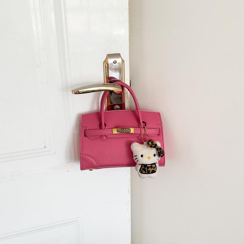 Sac à main de mode haut de gamme Automne/Hiver 2025: Sac bandoulière simple et polyvalent à fermeture à loquet pour femmes