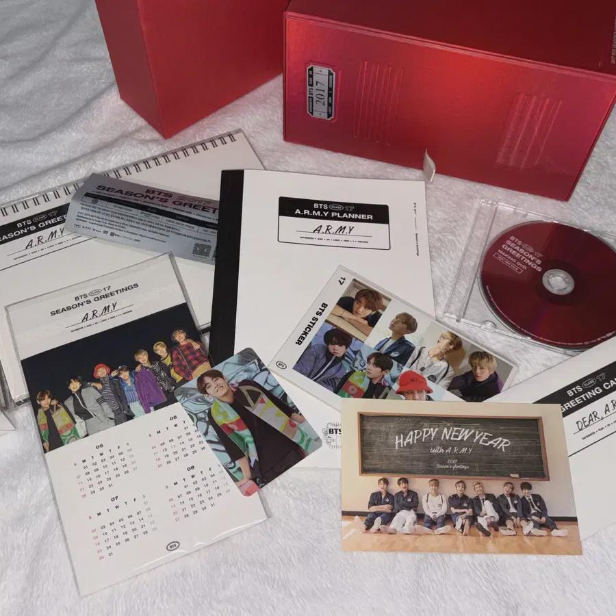 

BTS Bts 2017 Новогодние поздравления Фотокарточка V