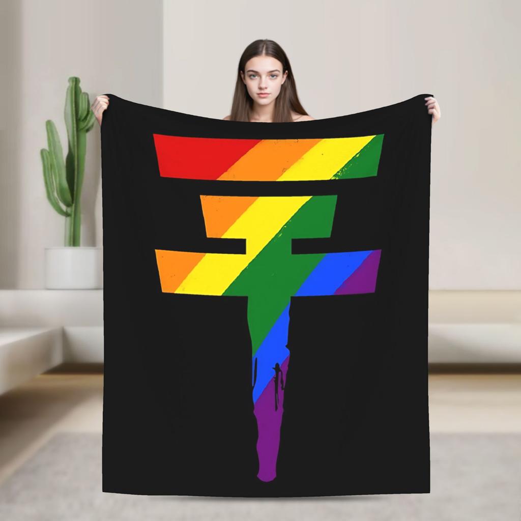 Tom Kaulitz Bill Kaulitz Flannel Blanket Soft Throw Blanket for Outdoor Airplane Travel Street Trend Bedspread Sofa Bed Cover