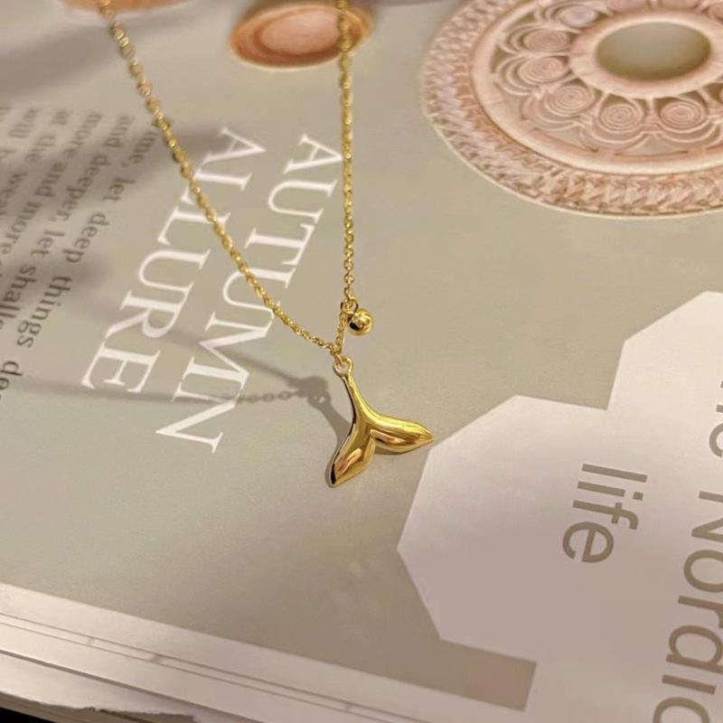 Fish Tail Necklace Women's Light Luxury Golden Tail Collarbone Chain Summer